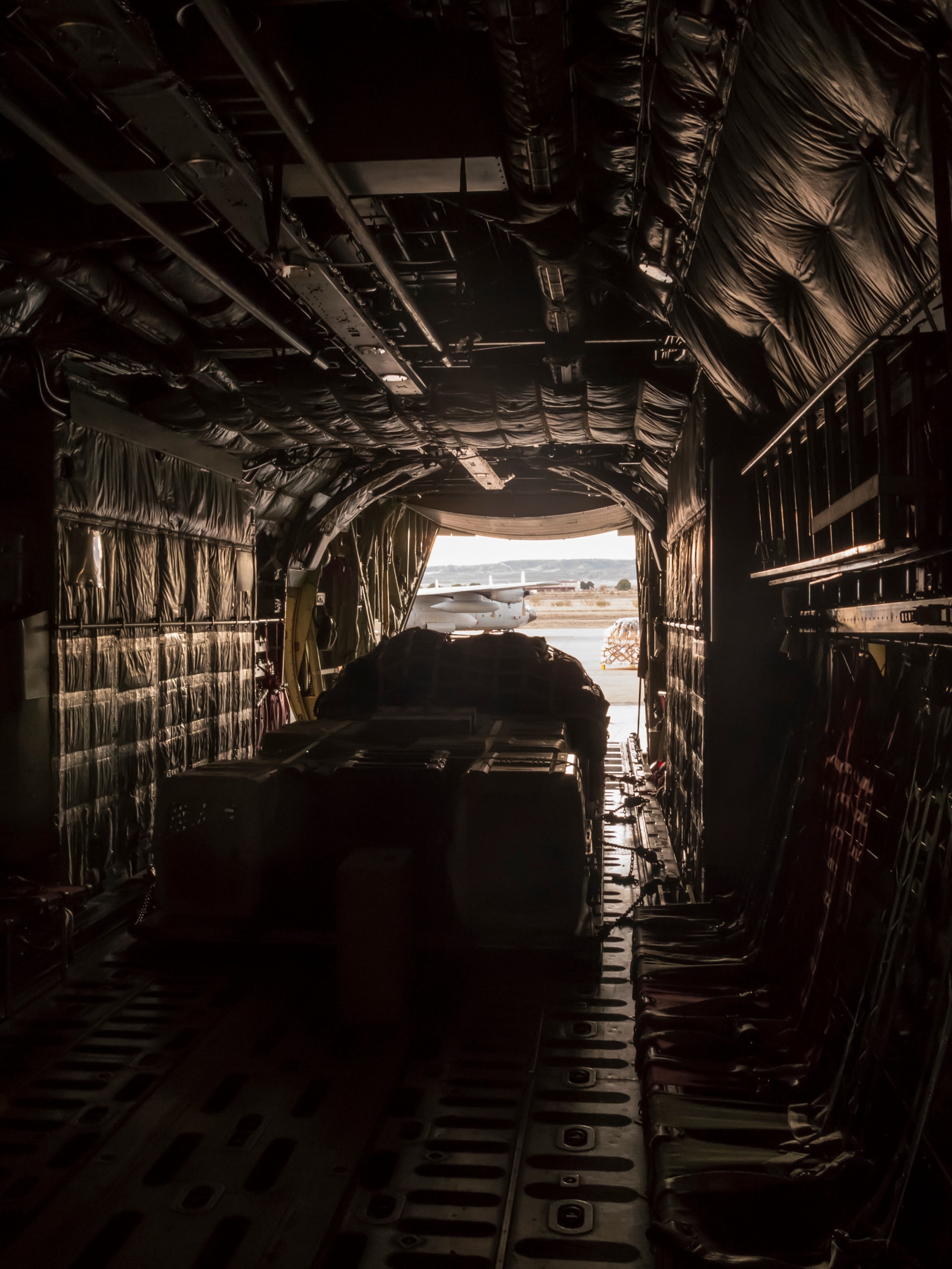 Aircraft cargo operations